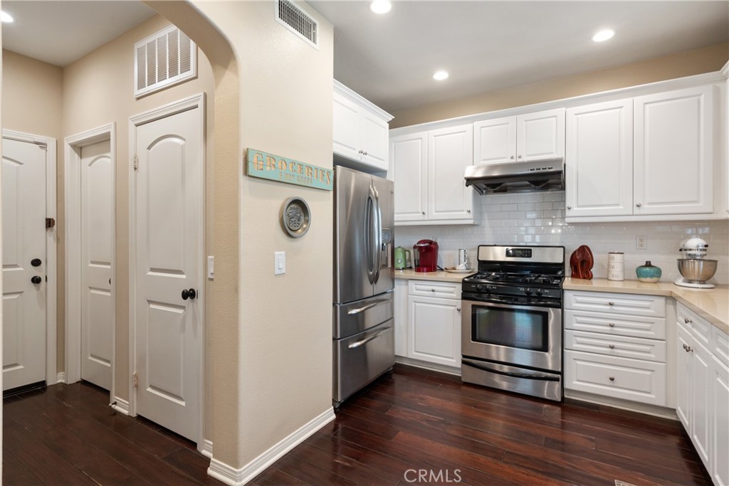 8395 Edgewood Street