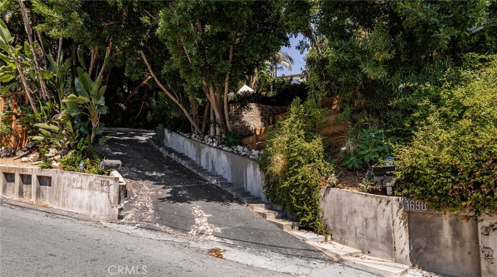 1690 N Crescent Heights