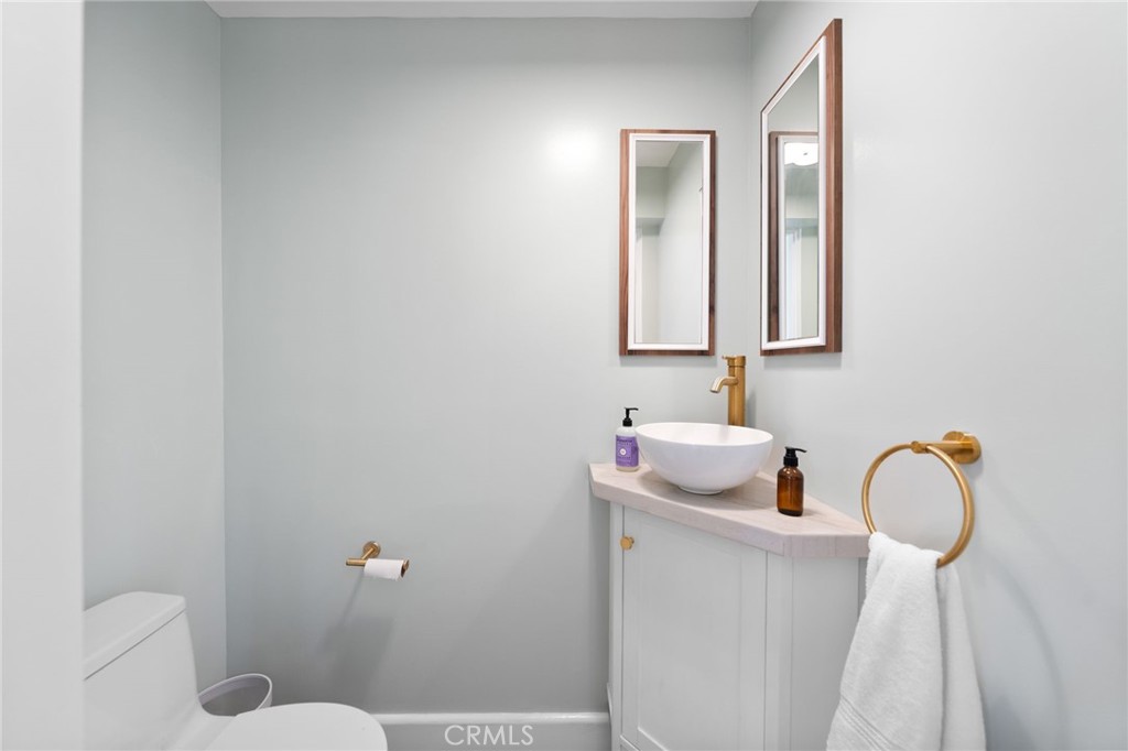 1690 N Crescent Heights