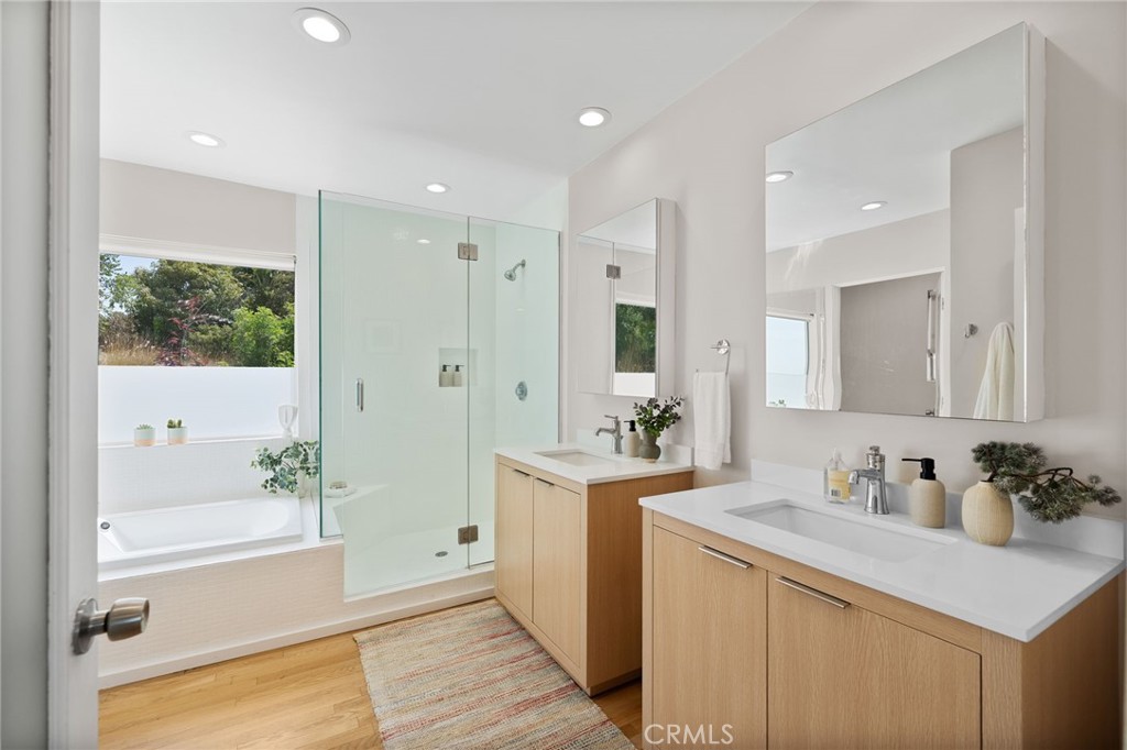 1690 N Crescent Heights