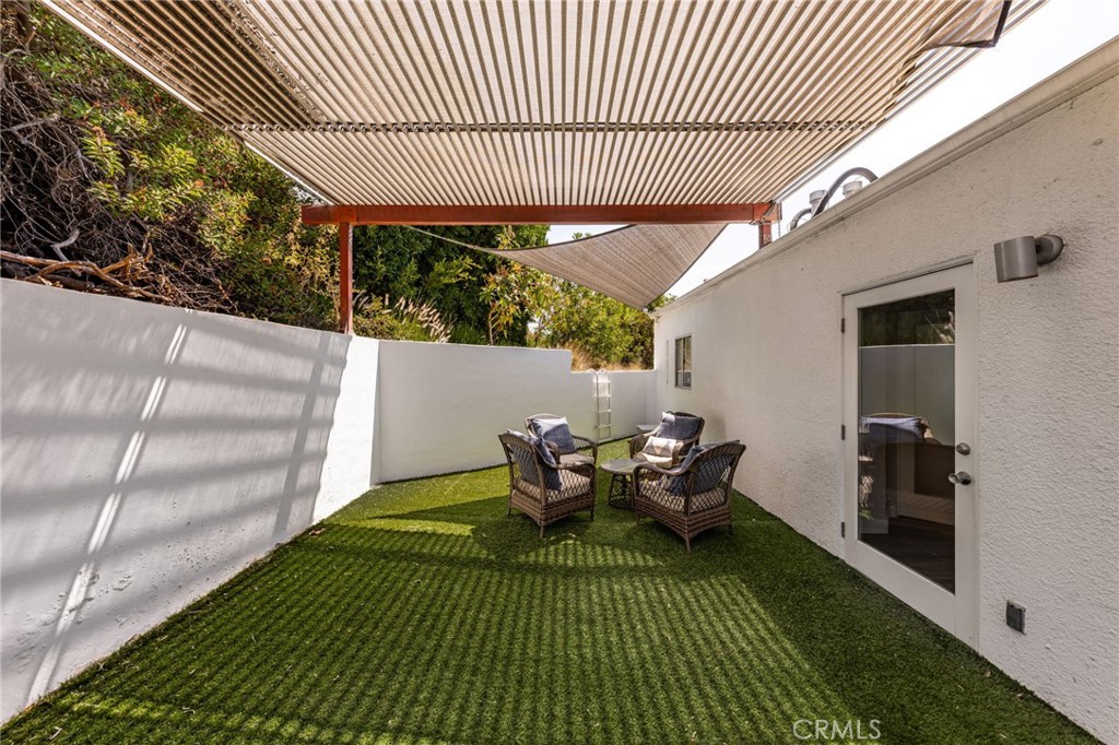 1690 N Crescent Heights