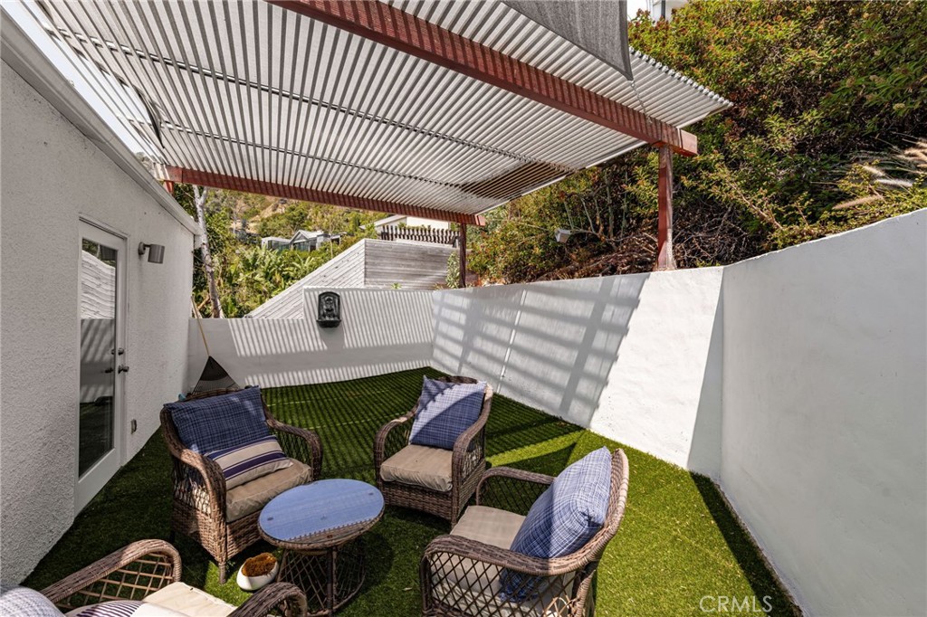 1690 N Crescent Heights