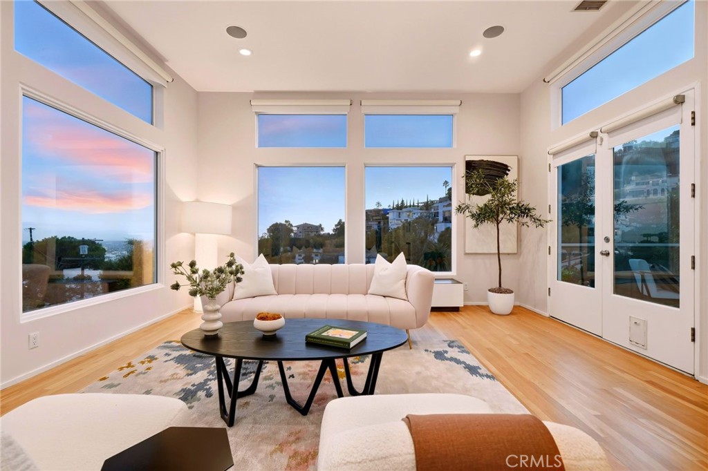 1690 N Crescent Heights