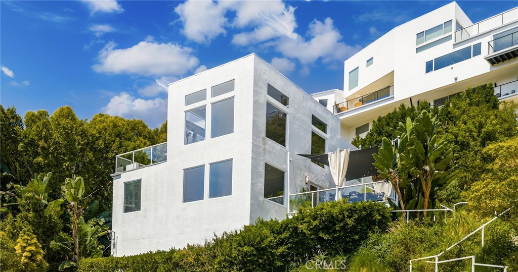 1690 N Crescent Heights