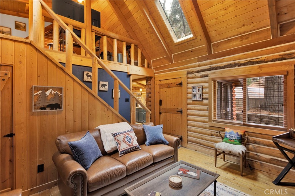 788 Buckingham Square