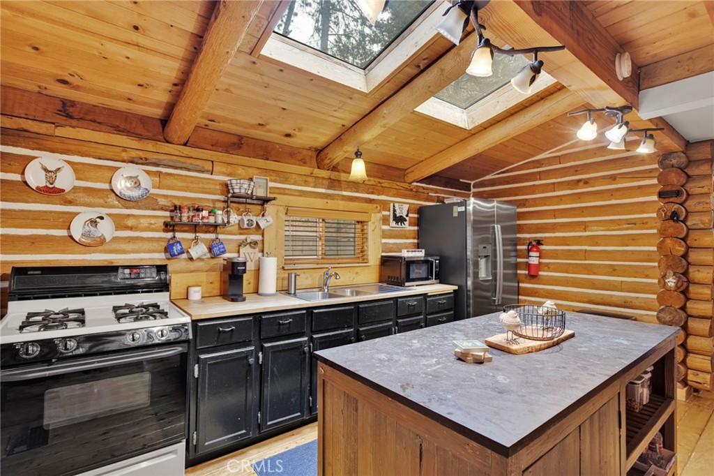 788 Buckingham Square