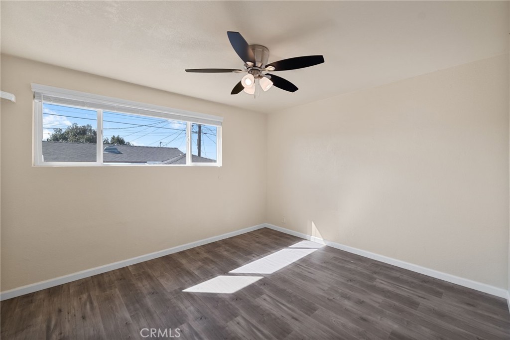 2046 W 112th