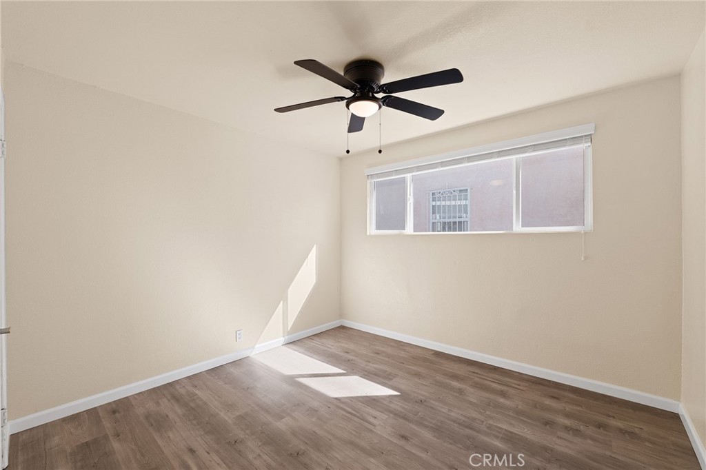 2046 W 112th
