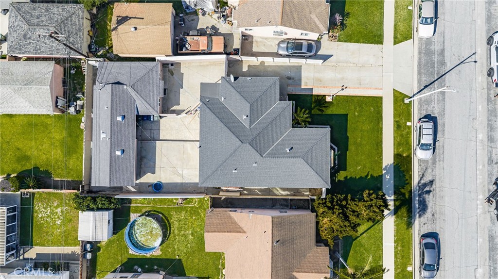 2046 W 112th