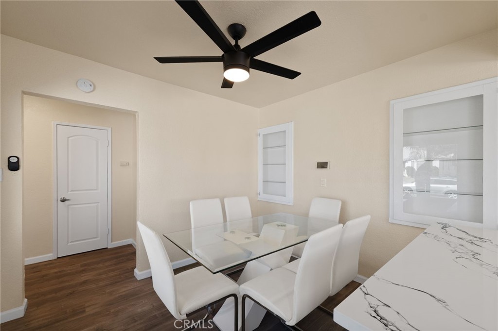 2046 W 112th