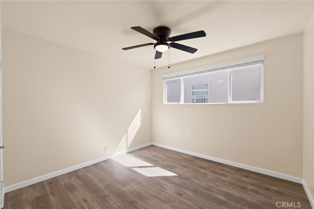 2046 W 112th