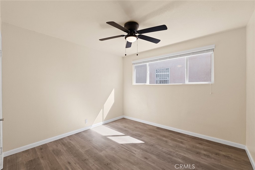 2046 W 112th