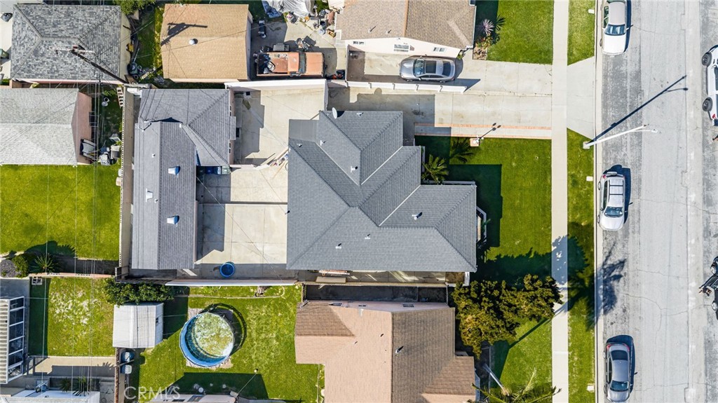 2046 W 112th