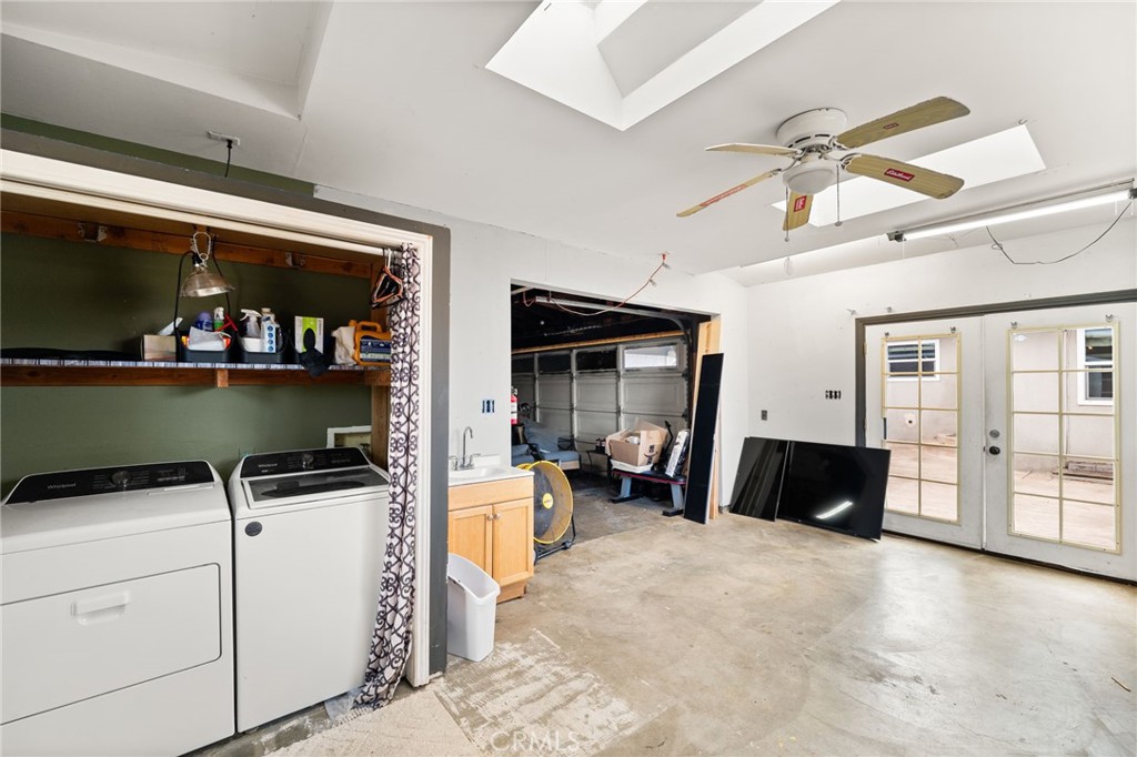 2335 Carfax