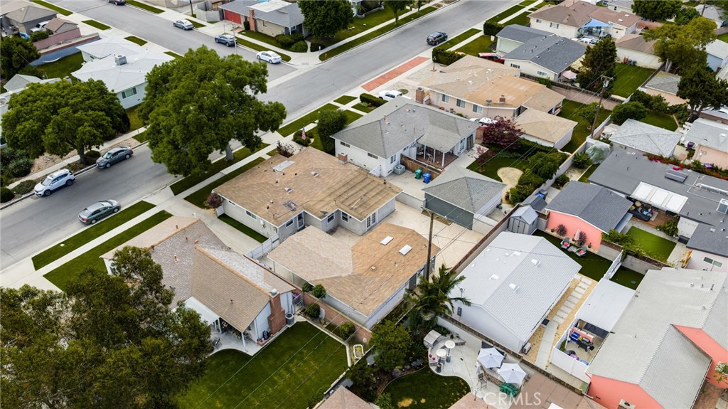 2335 Carfax