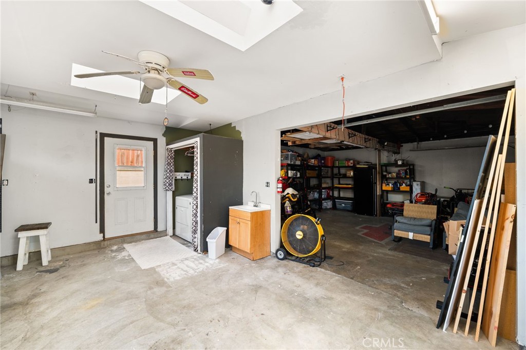 2335 Carfax