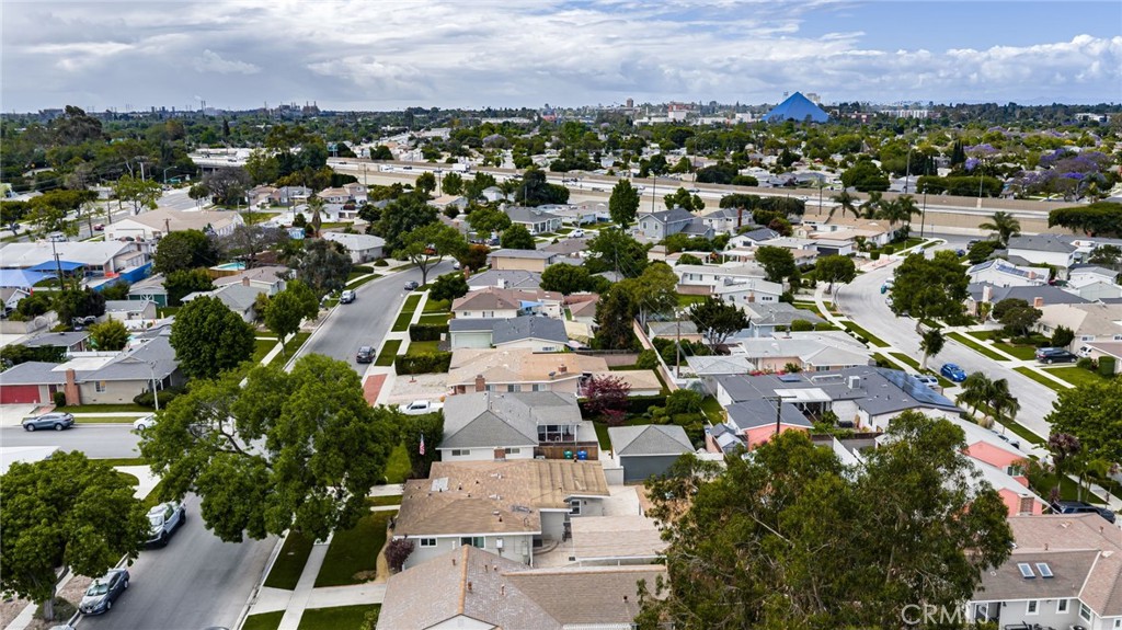 2335 Carfax