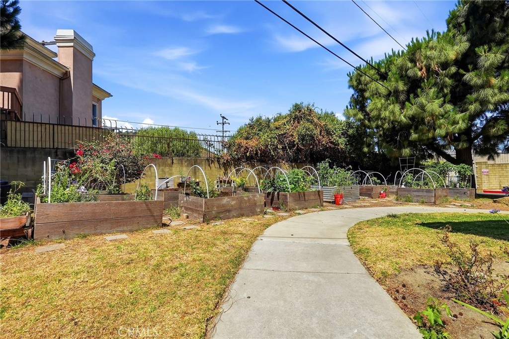 3610 Kalsman Dr 2