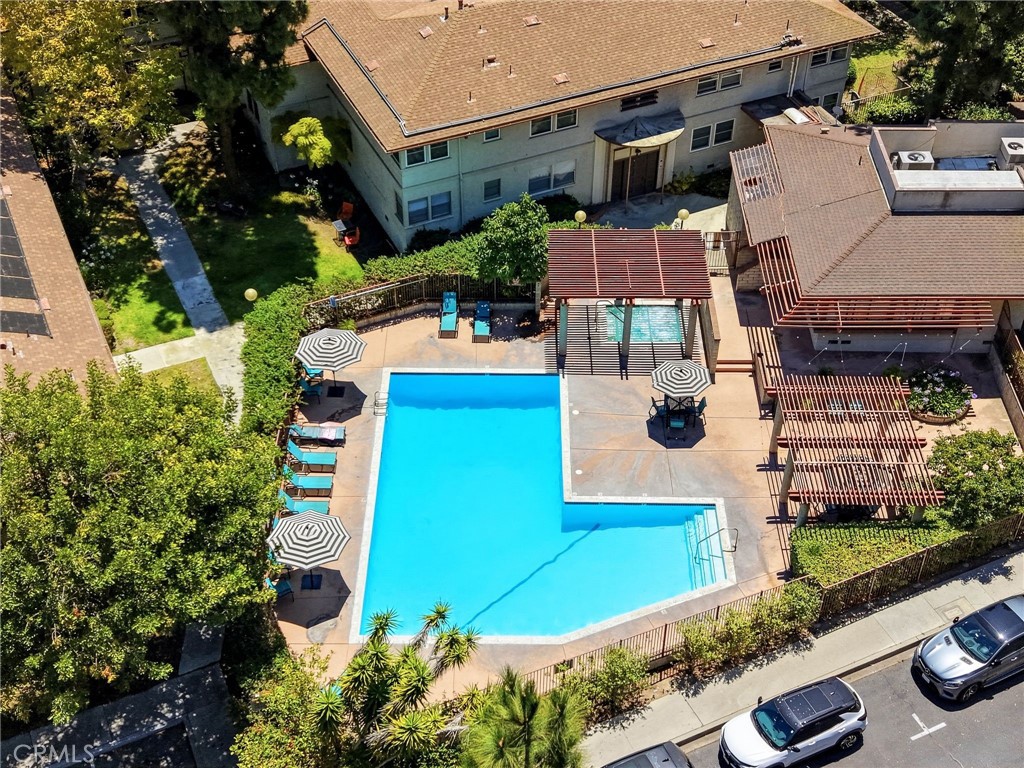 3610 Kalsman Dr 2