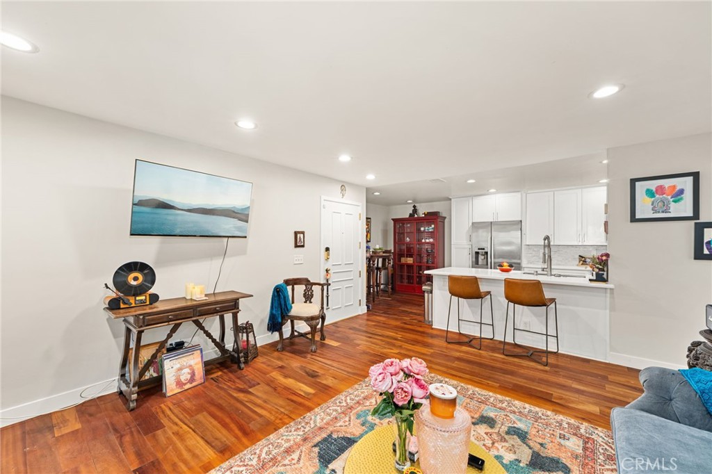 3860 Amberly