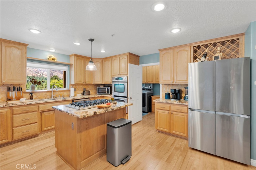 6284 Apple Vista