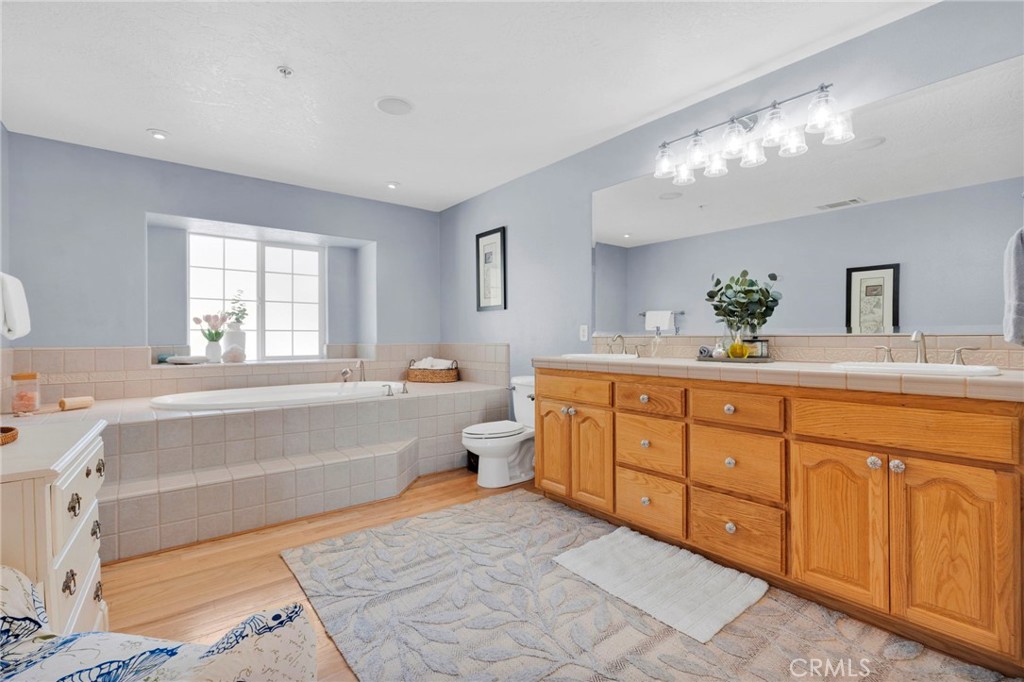 6284 Apple Vista