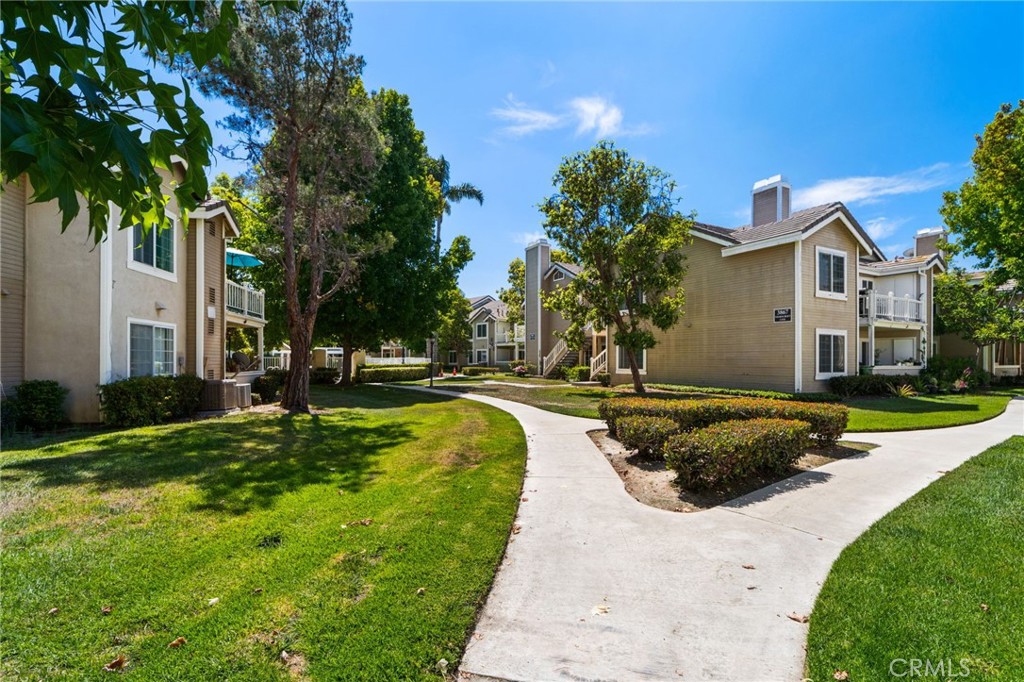 3860 Amberly