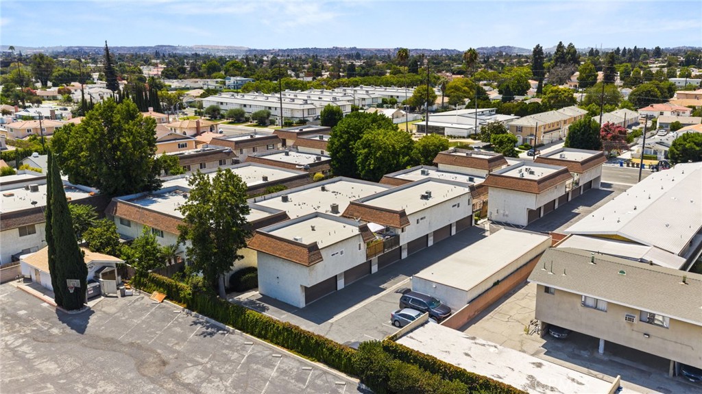 5582 Temple City Blvd