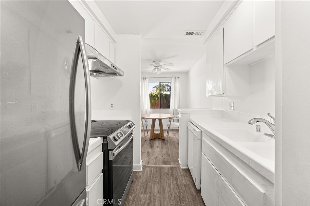 5582 Temple City Blvd