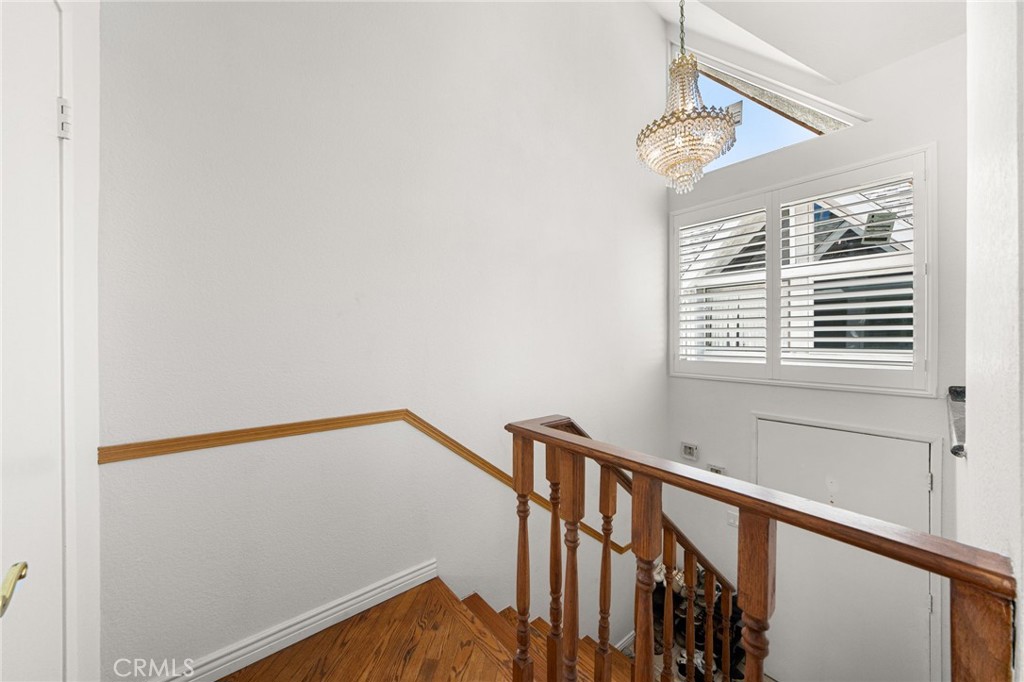 1121 E Wilson