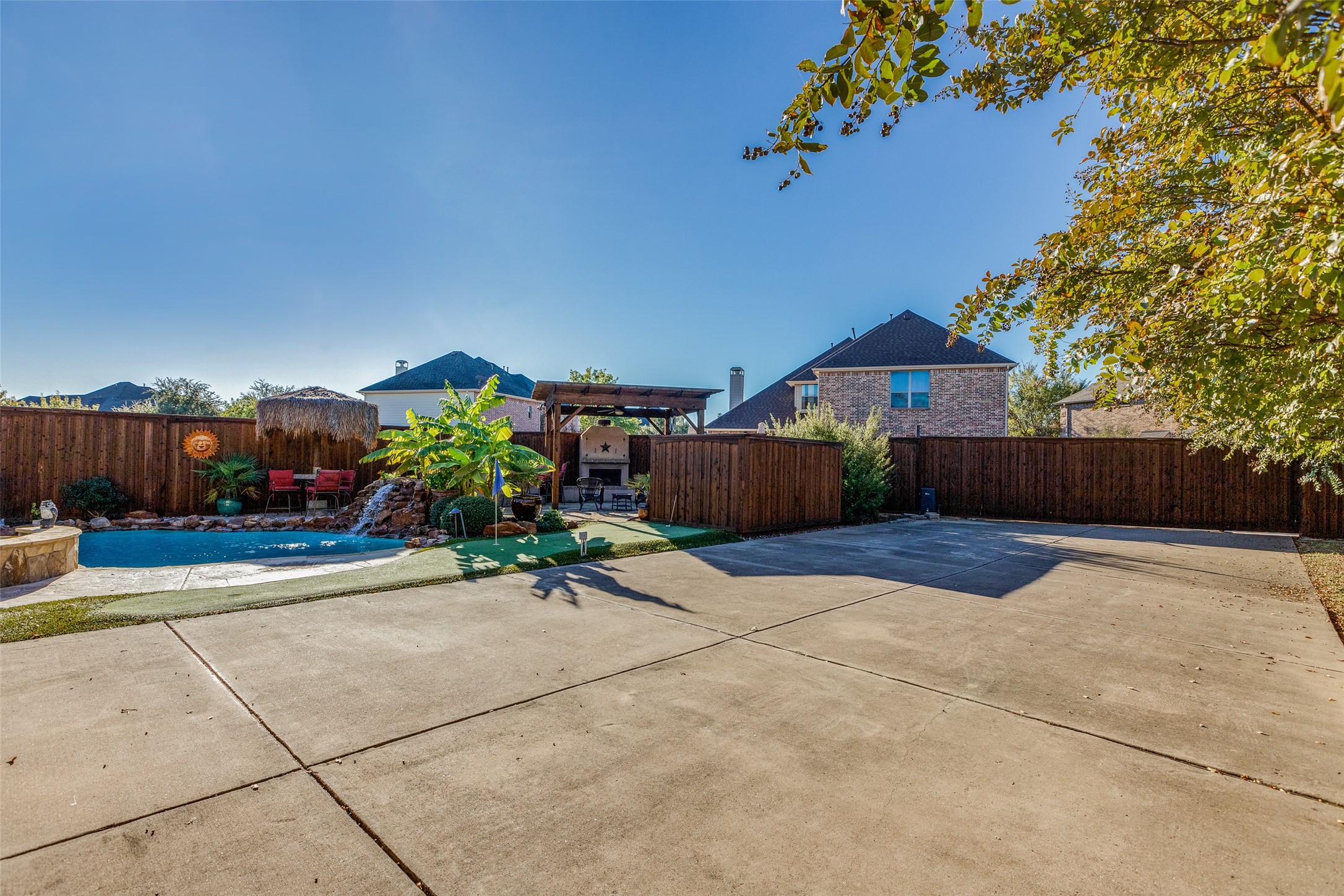 9499 Alberta Court