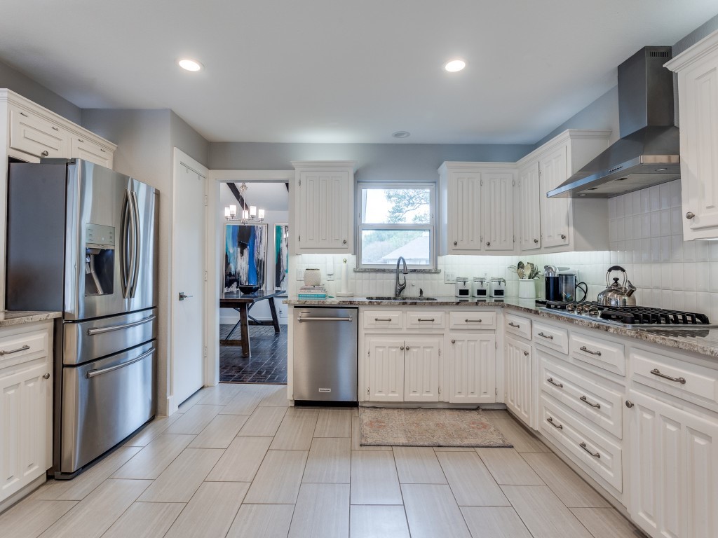 7231 Roundrock Road
