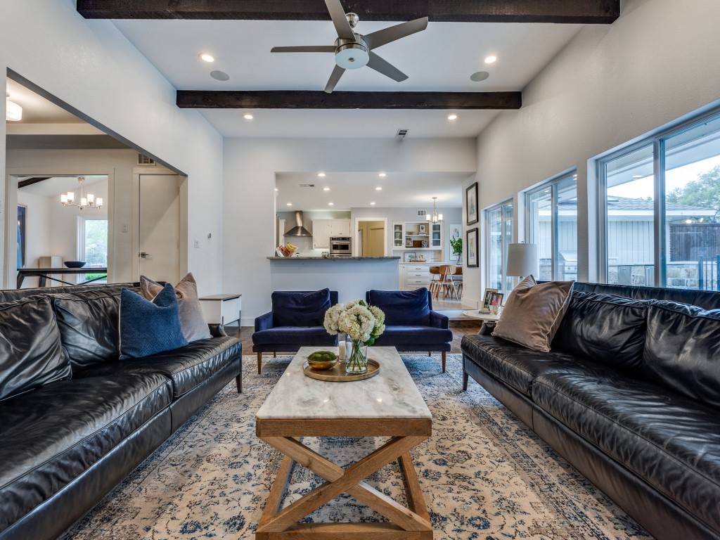 7231 Roundrock Road