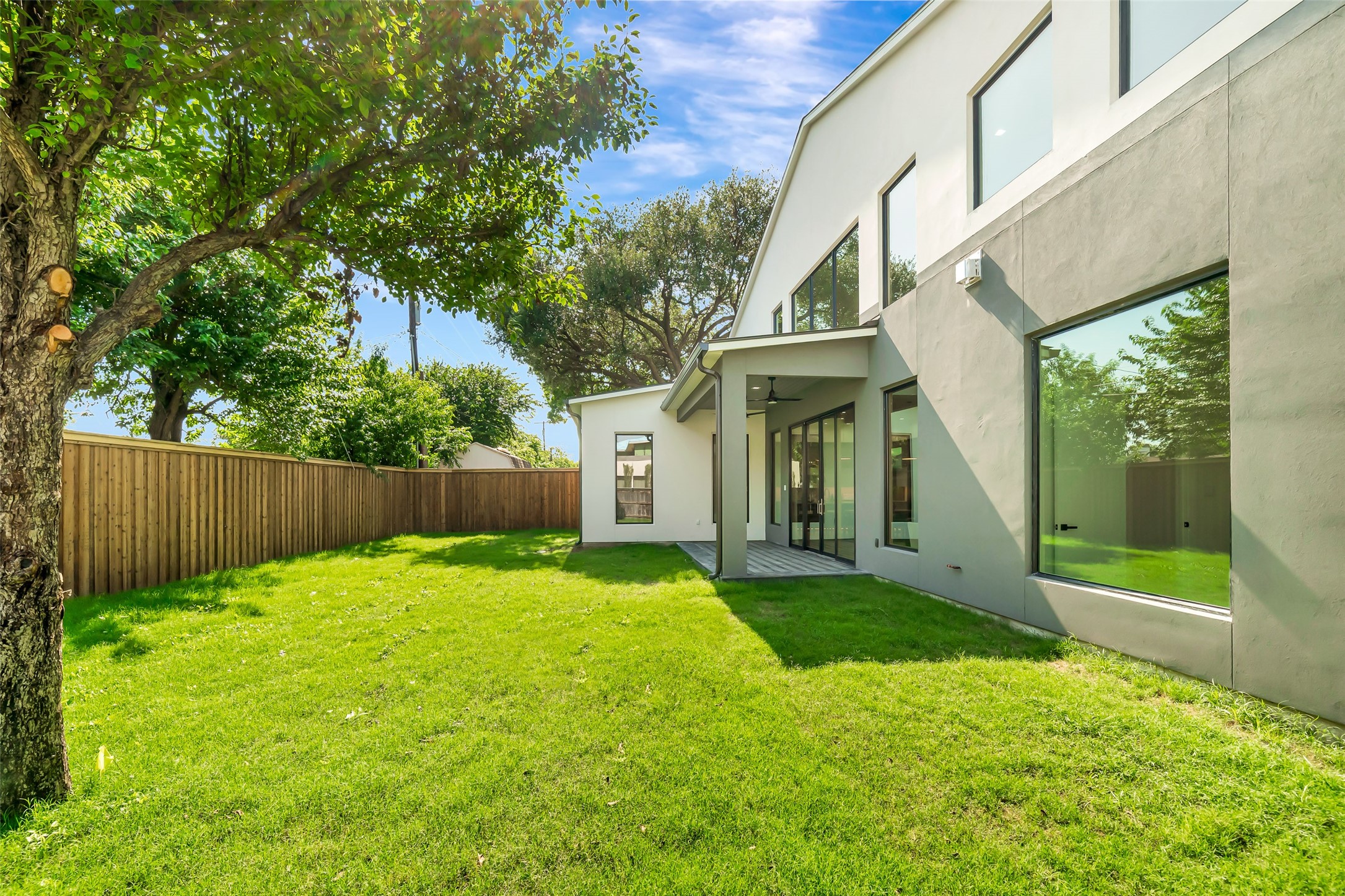5060 Wateka Drive