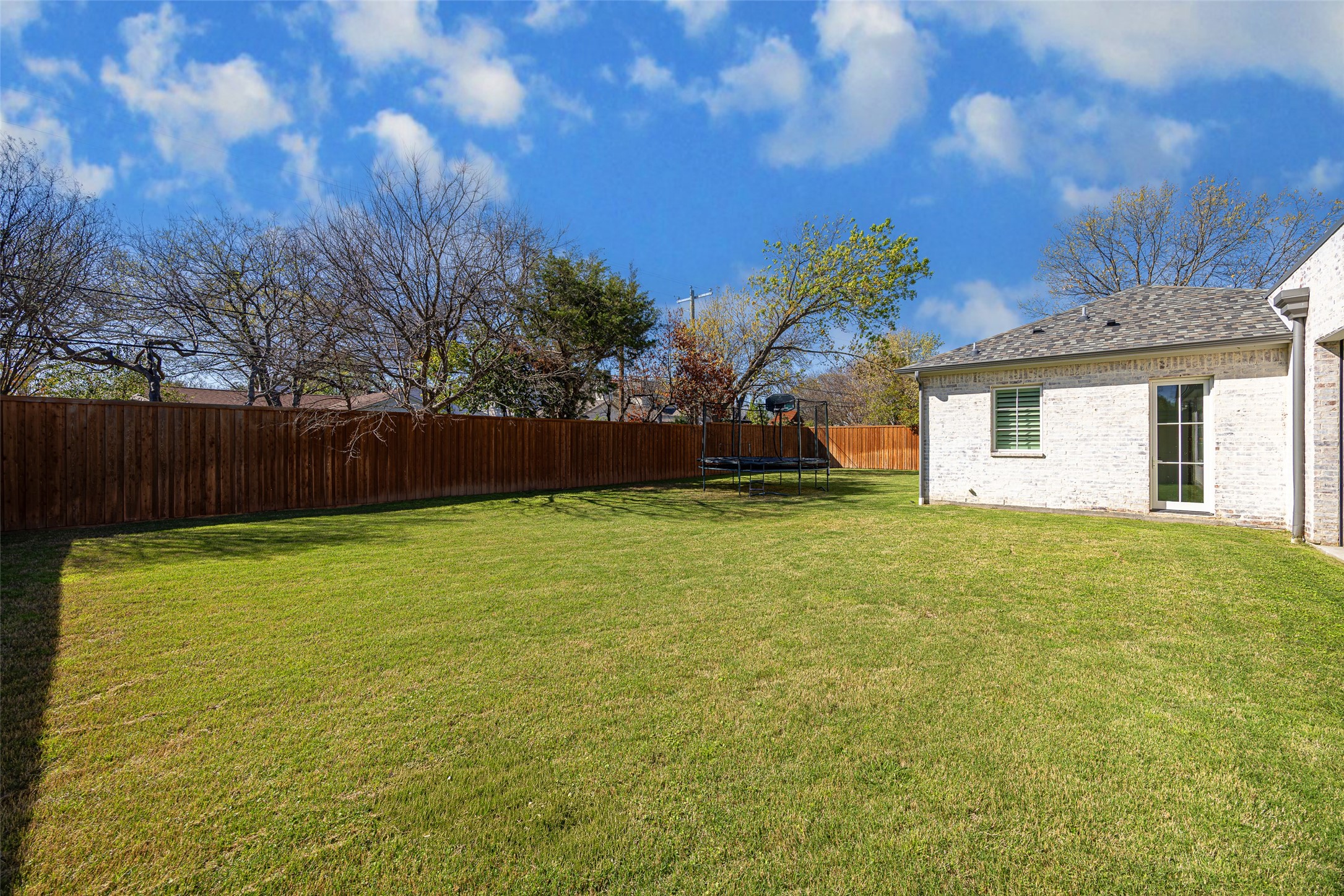 6711 Robin Road
