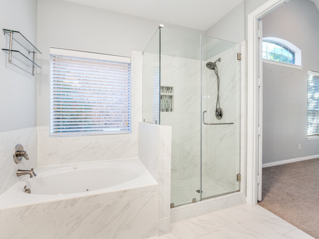 3250 Woodbine Trail