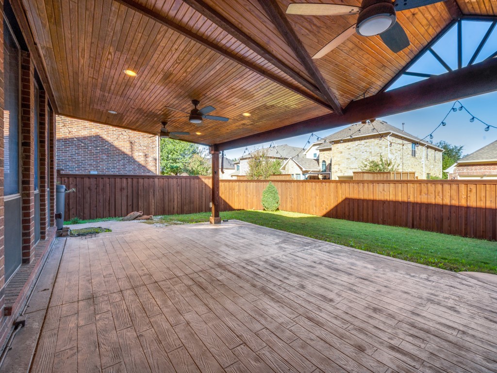 3250 Woodbine Trail