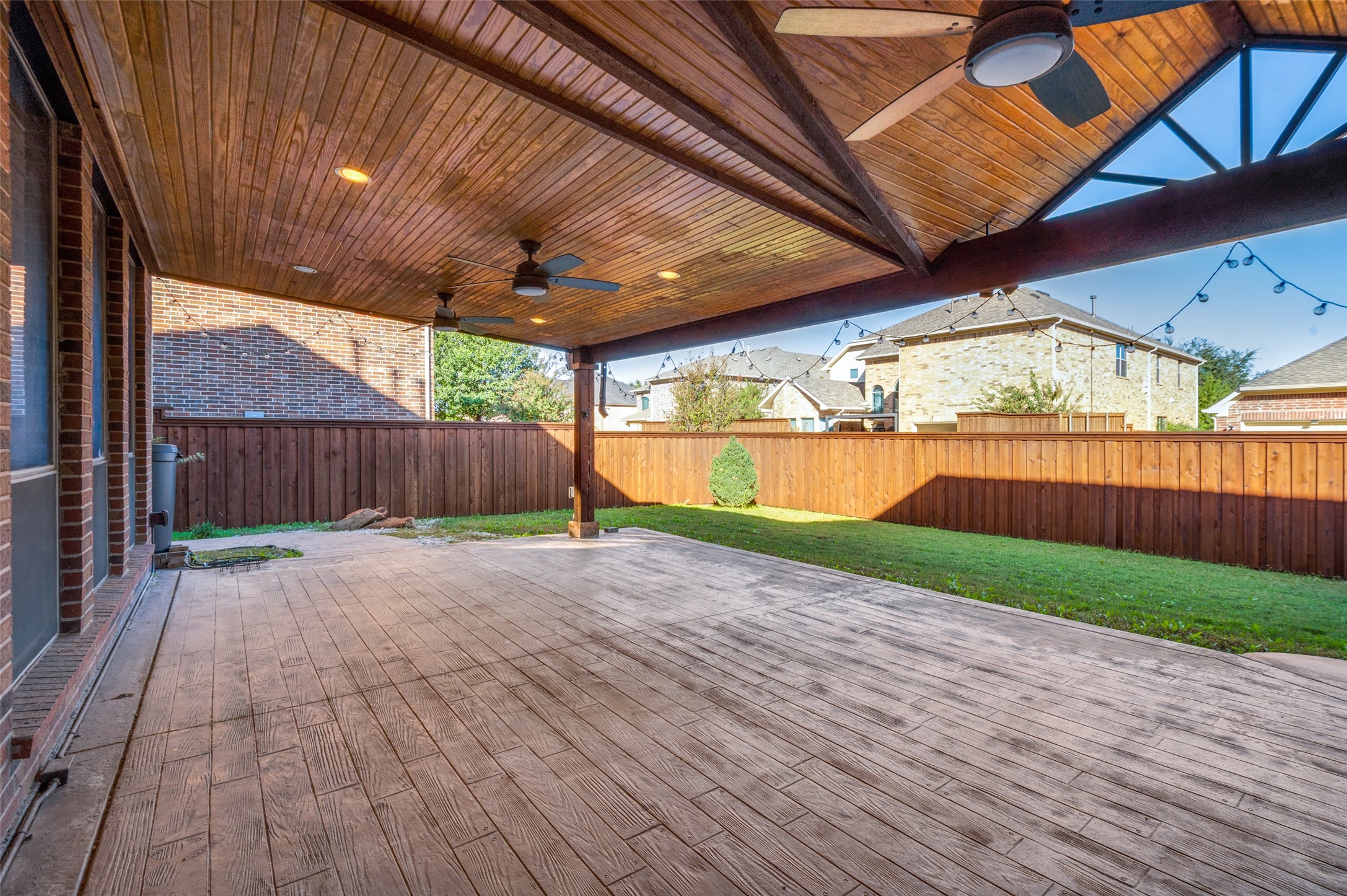 3250 Woodbine Trail