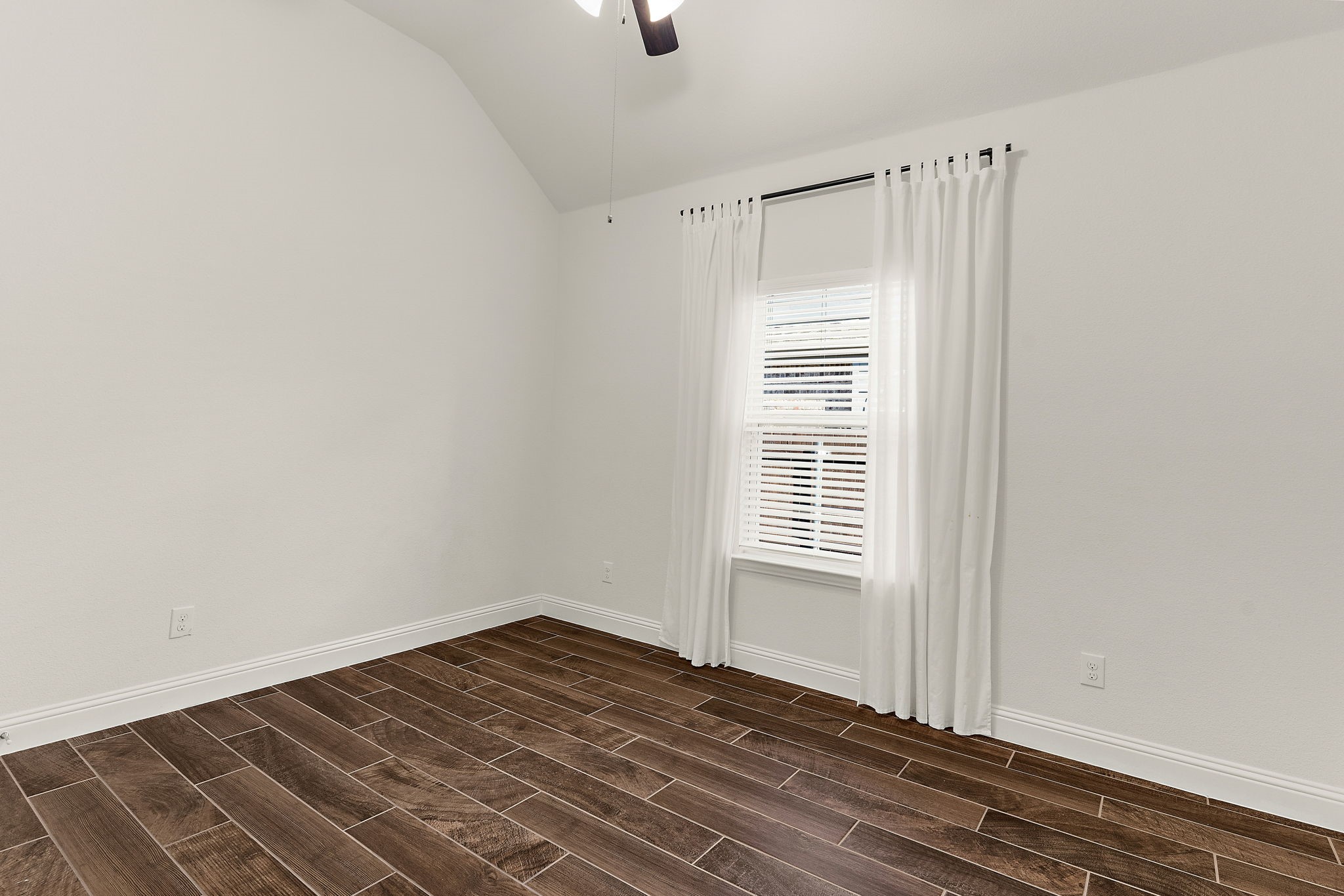 1421 Hodge Street (3% BAC)