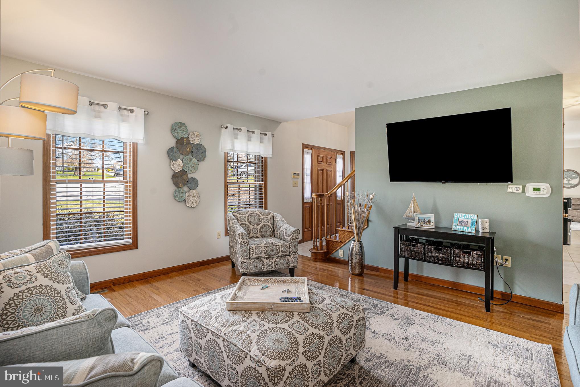 1216 RIVERVIEW DRIVE