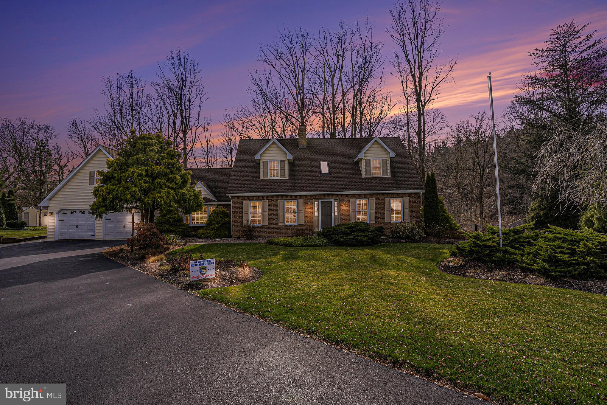 1216 RIVERVIEW DRIVE