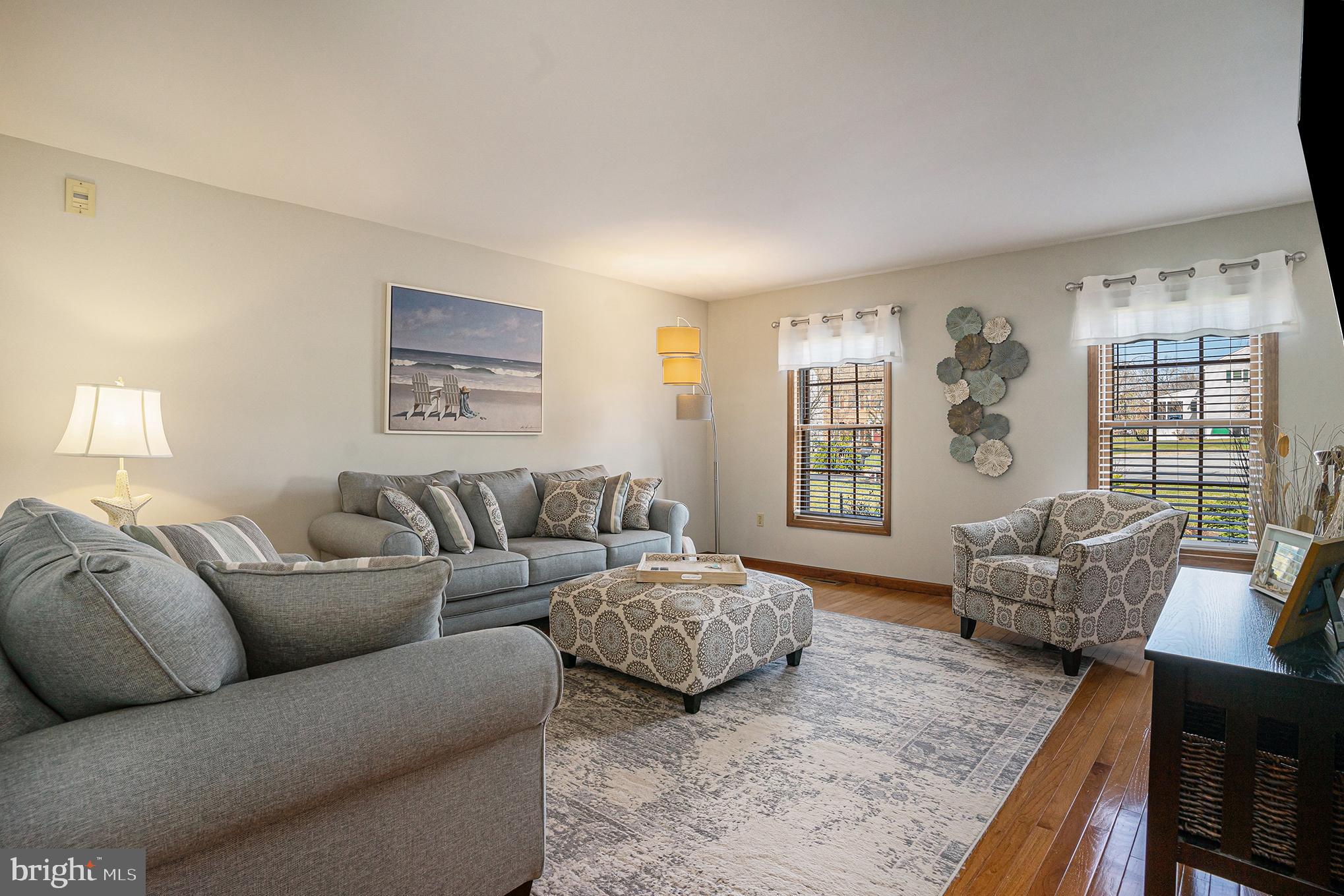 1216 RIVERVIEW DRIVE