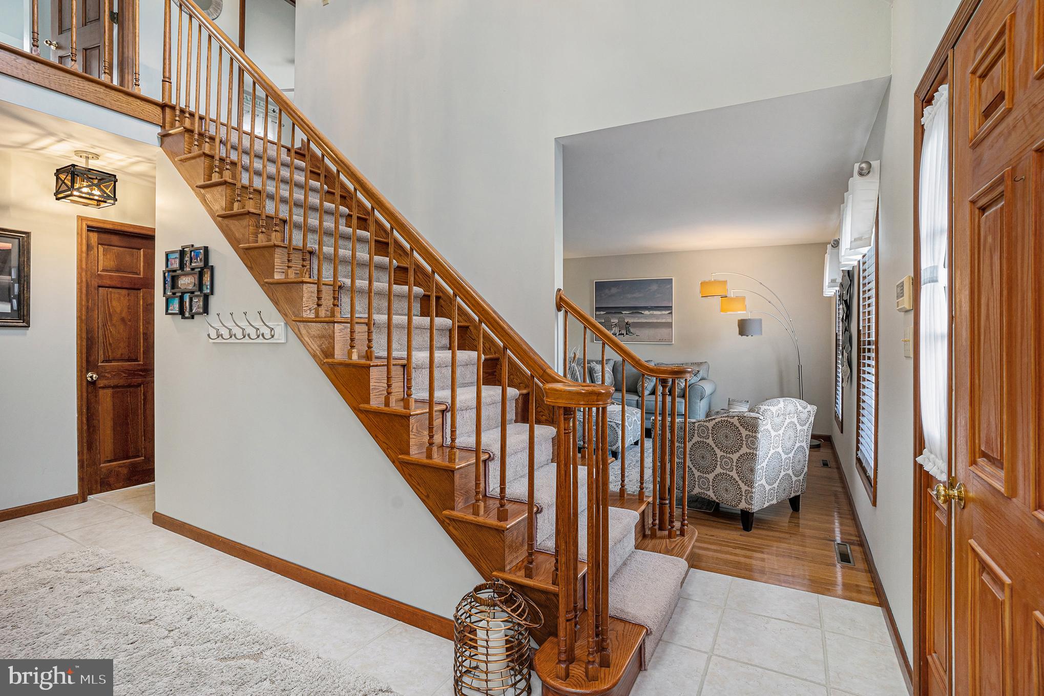 1216 RIVERVIEW DRIVE