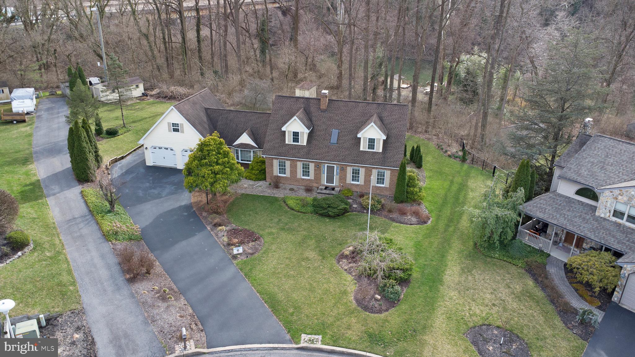 1216 RIVERVIEW DRIVE