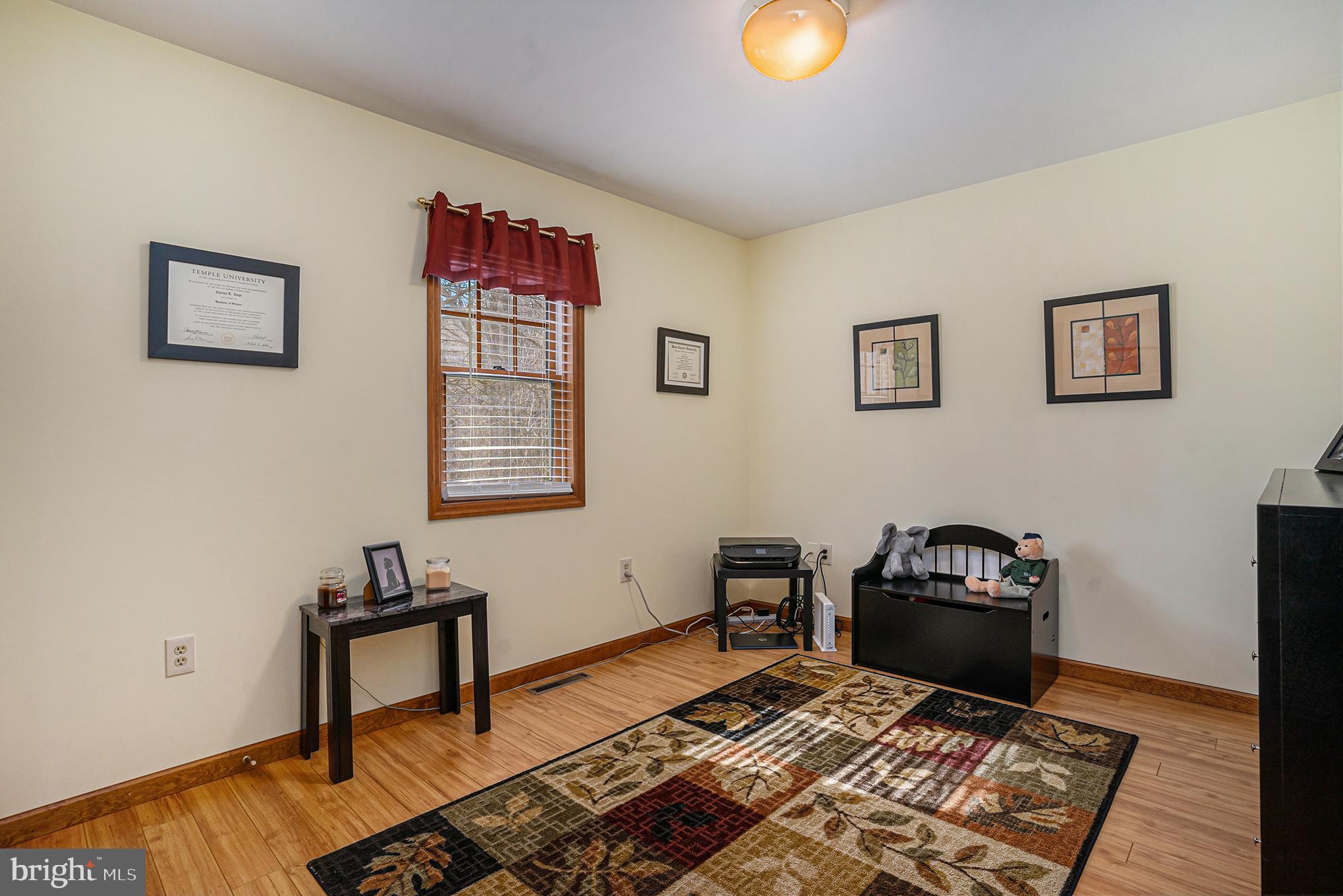 1216 RIVERVIEW DRIVE