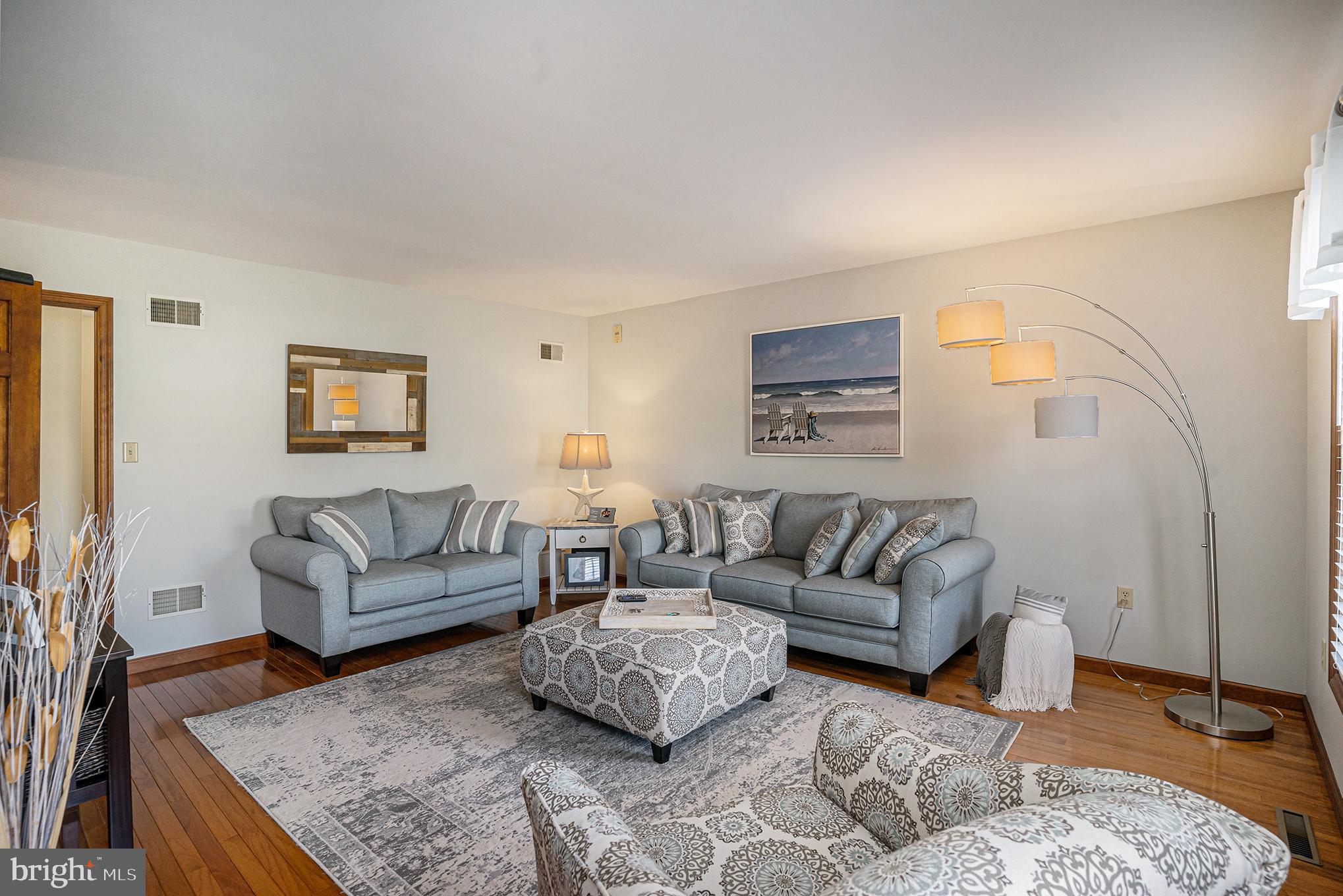 1216 RIVERVIEW DRIVE