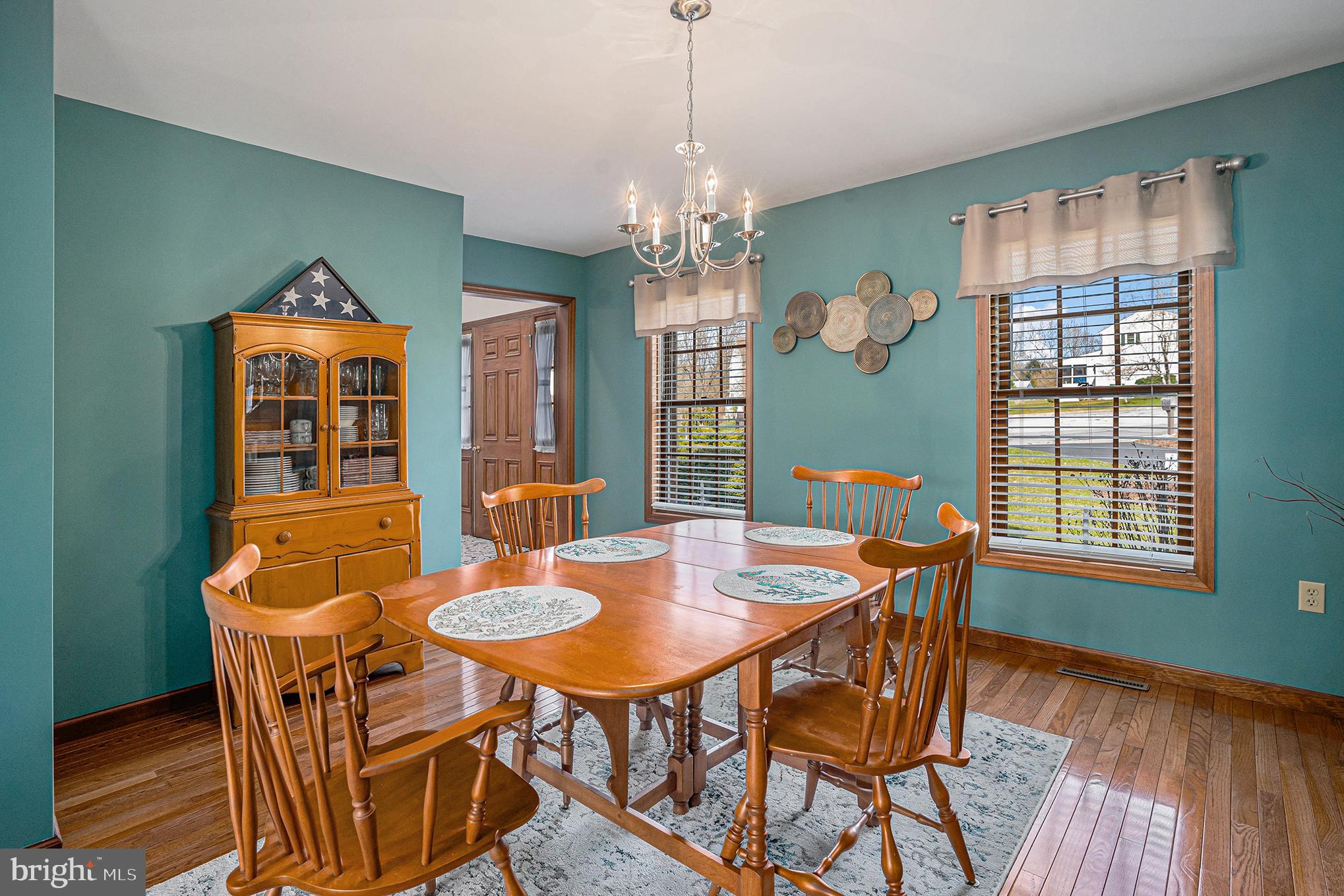 1216 RIVERVIEW DRIVE