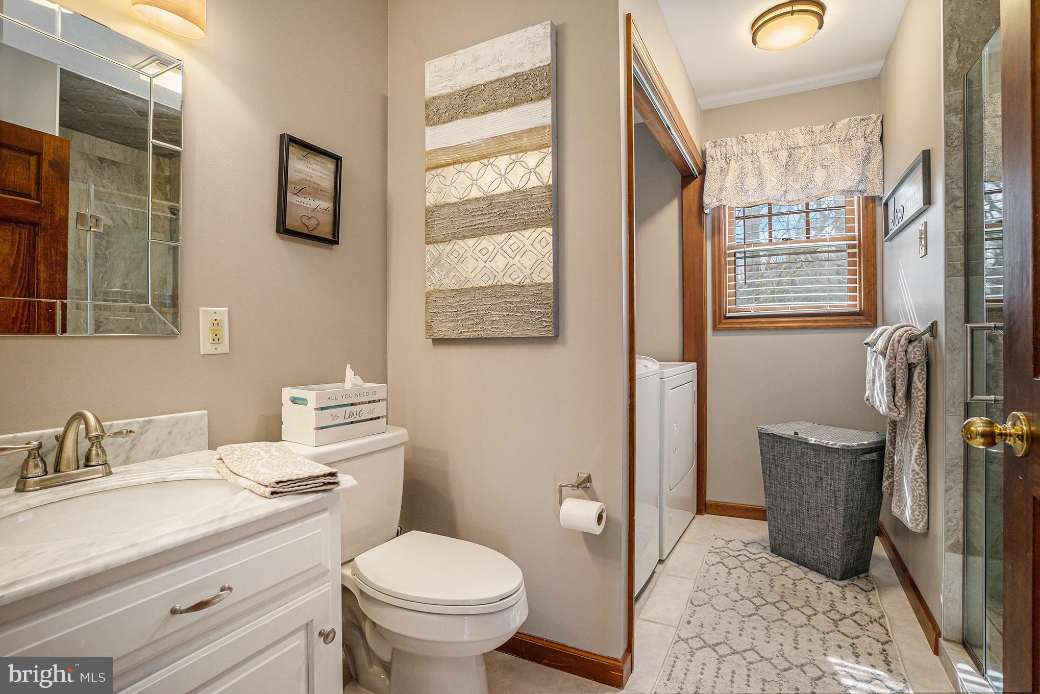 1216 RIVERVIEW DRIVE