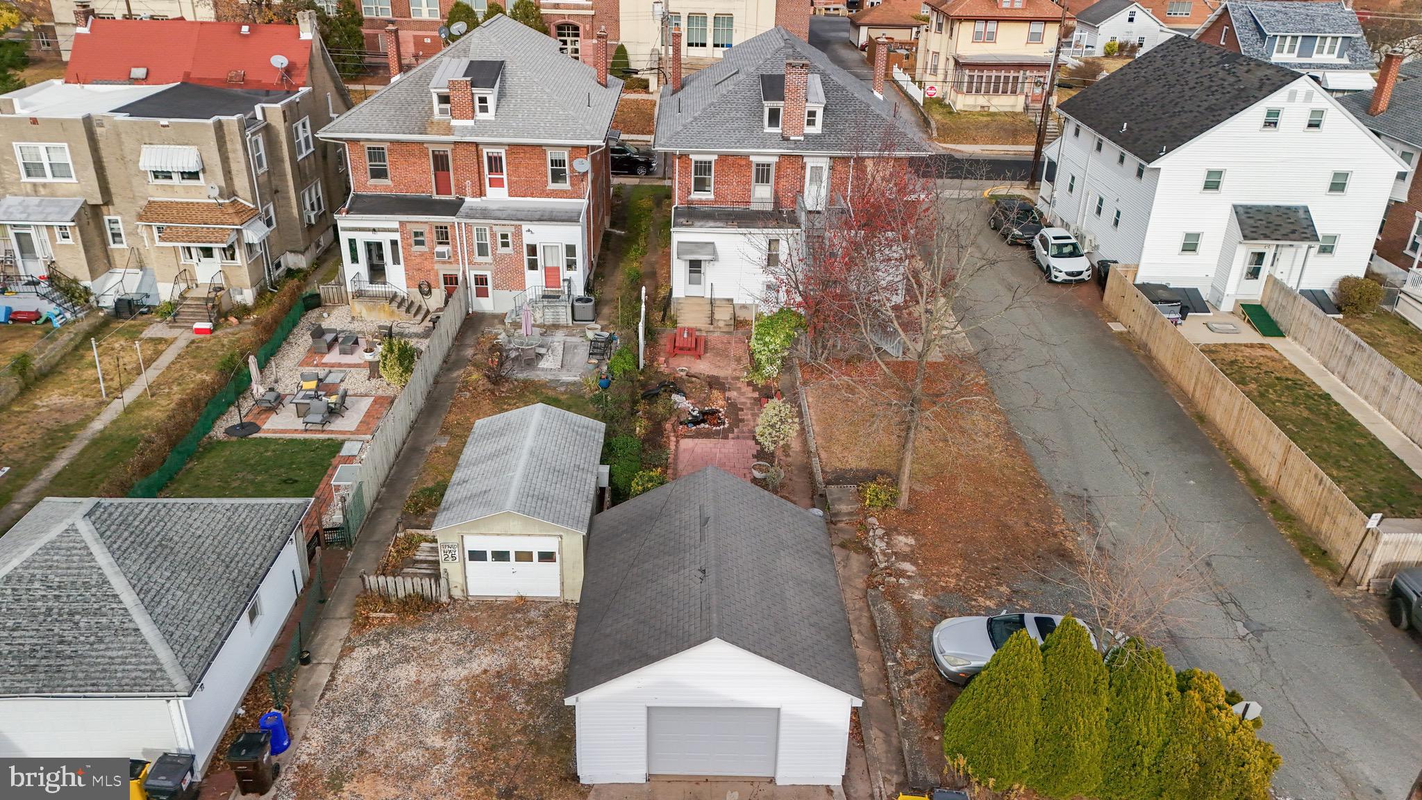 516 E 4TH STREET