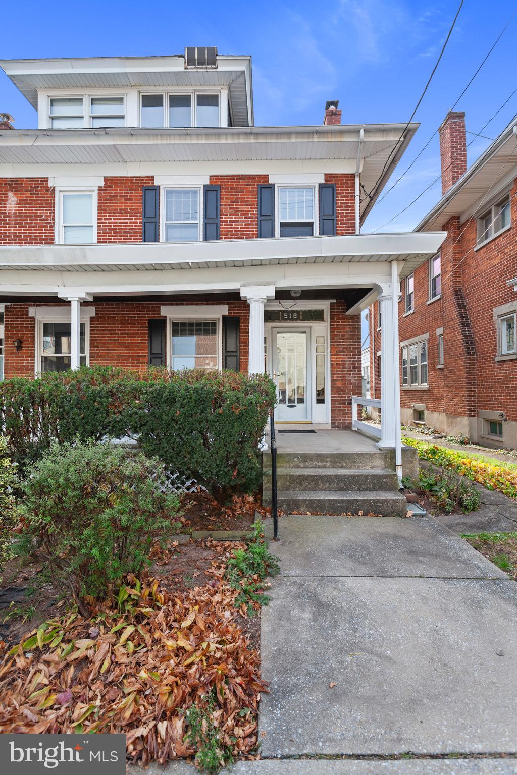 516 E 4TH STREET